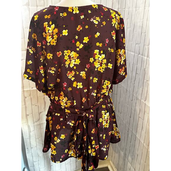 Gibson floral faux wrap top Sz 1X - Picture 7 of 9